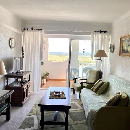 111 Delta Muga 2 Apartment Empuriabrava
